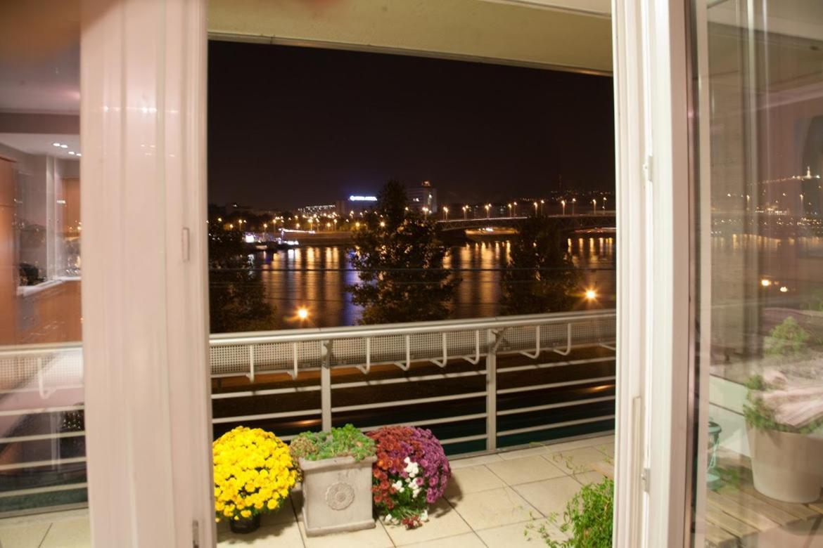 Dunapest Apartman Budapeste Exterior foto